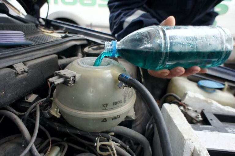 How To Put Antifreeze In The Car