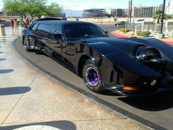 Batmobile Limousine: Fusion of Elegance and Performance